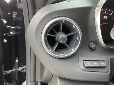 Chevrolet Camaro 2017, 64000 км, за 20570.53 USD - фото 25