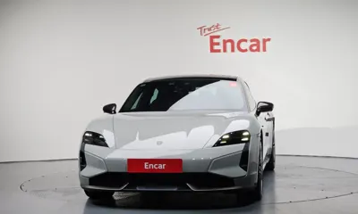 Porsche Taycan 2025, 5226 км, за 139818.83 USD