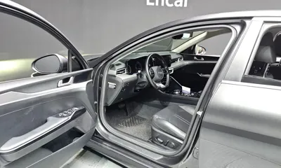 Kia K5 2020, 109462 км, за 9425.99 USD - фото 10