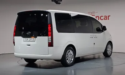 Hyundai Staria 2022, 47886 км, за 15754.23 USD