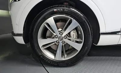 Genesis GV80 2023, 33565 км, за 36333 USD