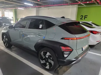 Hyundai Kona 2023, 36000 км, за 10563.2 USD