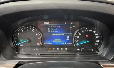 Ford Explorer 2021, 81088 км, за 23118.6 USD - фото 8