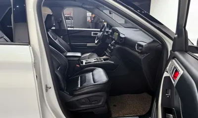 Ford Explorer 2021, 81088 км, за 23118.6 USD - фото 10