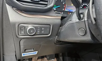 Ford Explorer 2021, 81088 км, за 23118.6 USD - фото 14