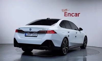 BMW 5-Series 2024, 58628 км, за 42063.07 USD