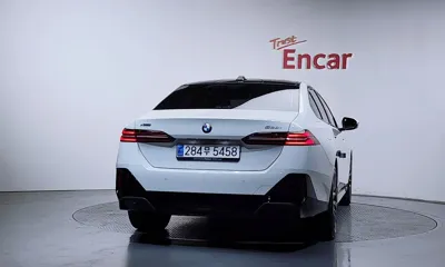 BMW 5-Series 2024, 58628 км, за 42063.07 USD