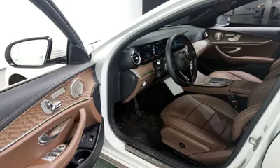 Mercedes-Benz E-Class 2023, 16893 км, за 13615.94 USD - фото 10