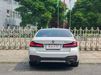 BMW 5 Series 2022, 71600 км, за 29134.22 USD