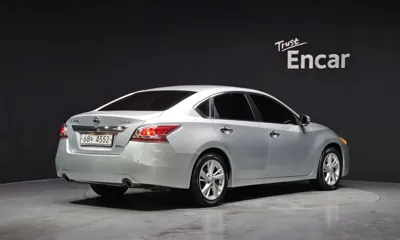 Nissan Altima 2014, 93128 км, за 3171.46 USD