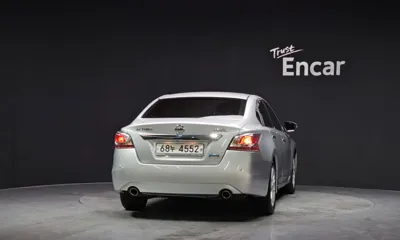 Nissan Altima 2014, 93128 км, за 3171.46 USD