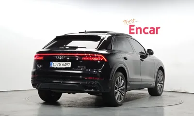 Audi Q8 2021, 123617 км, за 37671.89 USD