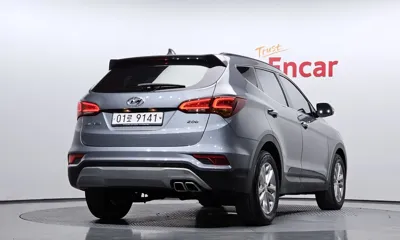 Hyundai Santafe 2018, 100199 км, за 8473.46 USD