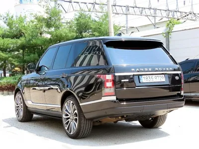 Land Rover Range Rover 2017, 88104 км, за 29210.98 USD