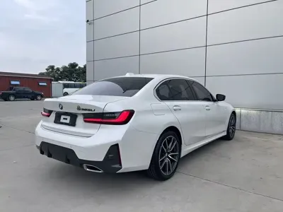 BMW 3 Series 2023, 17000 км, за 32975.26 USD