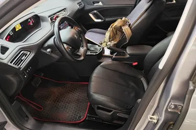 Peugeot 308 2018, 105200 км, за 6420 USD - фото 17