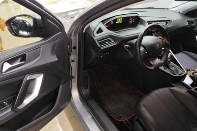 Peugeot 308 2018, 105200 км, за 6420 USD - фото 18