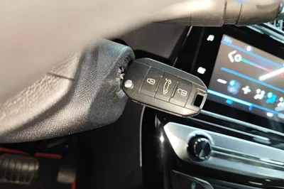 Peugeot 308 2018, 105200 км, за 6420 USD - фото 23