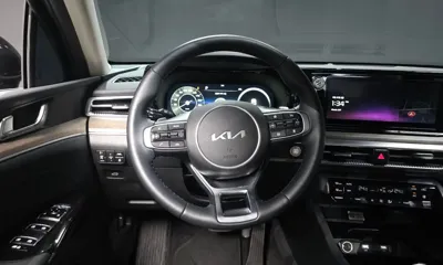 Kia K5 2023, 6061 км, за 29120.59 USD - фото 13