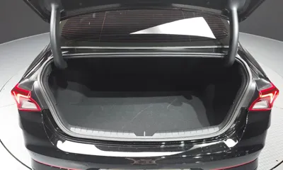 Kia K5 2023, 6061 км, за 29120.59 USD - фото 20