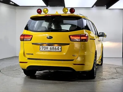 Kia Canival 2015, 121620 км, за 4875.51 USD