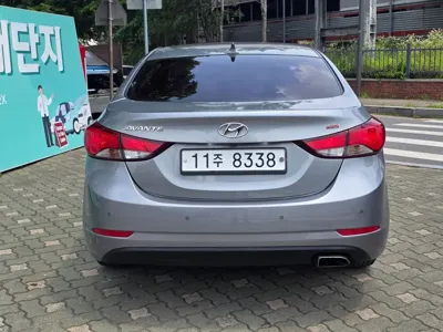 Hyundai Avante 2015, 102339 км, за 4726.27 USD