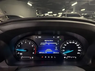 Ford Explorer 2021, 58173 км, за 15960.92 USD