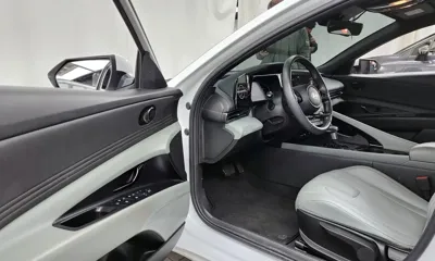 Hyundai Avante 2024, 26915 км, за 13443.7 USD - фото 10