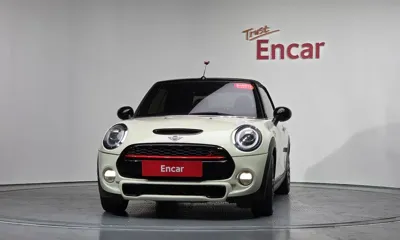 MINI Cooper Convertible 2019, 94348 км, за 10075.98 USD