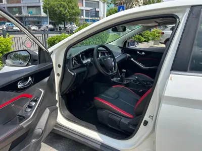 Venucia D60