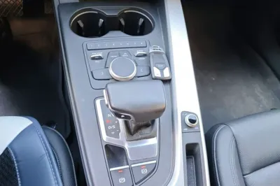 Audi A5 2017, 48700 км, за 18519 USD