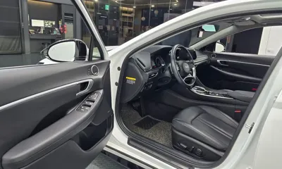 Hyundai Sonata 2020, 52721 км, за 13609.42 USD - фото 10