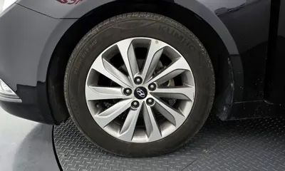 Hyundai Sonata 2013, 196273 км, за 2459.07 USD