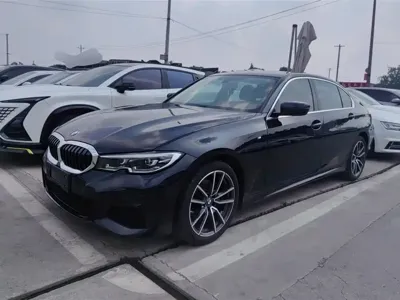 BMW 3 Series · 2022 год