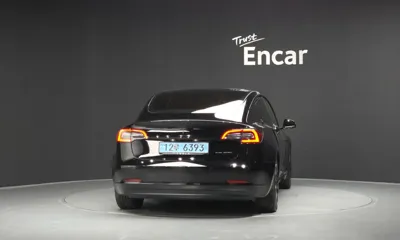 Tesla Model 3 2021, 95788 км, за 20677.43 USD
