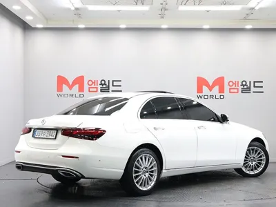Mercedes-Benz E-Class 2021, 57295 км, за 27953.18 USD