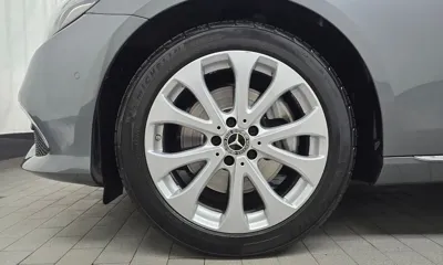 Mercedes-Benz E-Class 2018, 57597 км, за 15798.53 USD