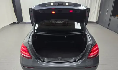 Mercedes-Benz E-Class 2018, 57597 км, за 15798.53 USD - фото 29