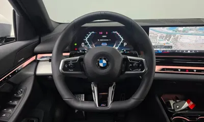 BMW 5-Series 2025, 9075 км, за 46479.86 USD - фото 13