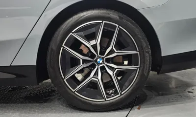 BMW 5-Series 2025, 9075 км, за 46479.86 USD - фото 21