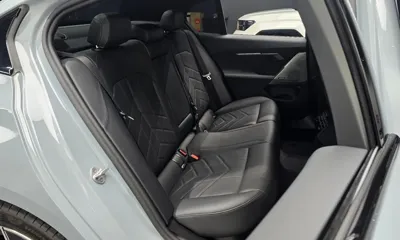 BMW 5-Series 2025, 9075 км, за 46479.86 USD - фото 26