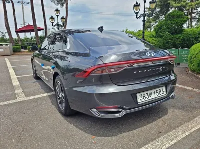 Hyundai Grandeur 2020, 116531 км, за 12361.19 USD