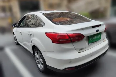 Ford Focus 2015, 129100 км, за 4049 USD