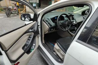 Ford Focus 2015, 129100 км, за 4049 USD - фото 16