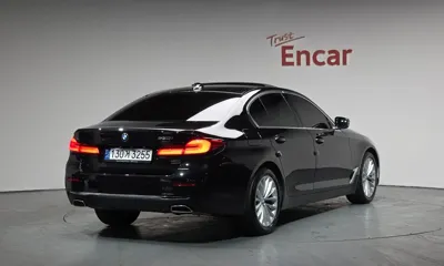 BMW 5-Series 2023, 40332 км, за 23303.14 USD