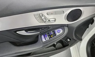 Mercedes-Benz C-Class 2021, 33260 км, за 19668.86 USD - фото 14