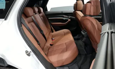 Audi Q8 e-tron 2024, 7846 км, за 47228.04 USD - фото 12