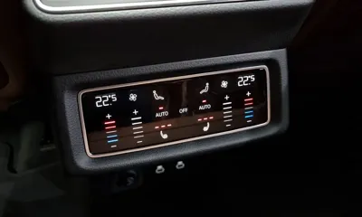 Audi Q8 e-tron 2024, 7846 км, за 47228.04 USD - фото 17