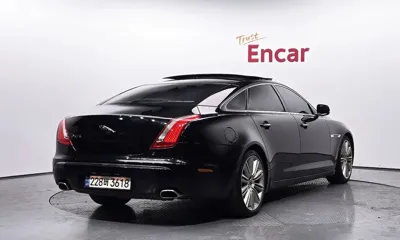 Jaguar XJ 2011, 113821 км, за 6432.98 USD