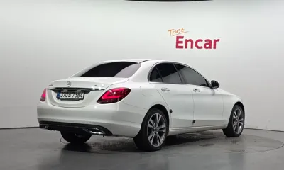 Mercedes-Benz C-Class 2020, 83003 км, за 16416.95 USD